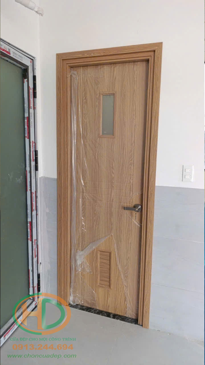 cửa nhựa composite nhơn trạch